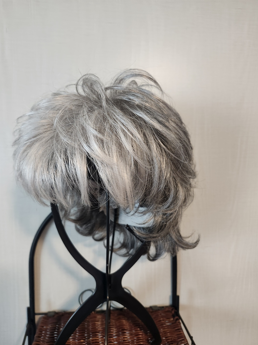 Godiva's Secret Wig - Sunset In Silver Stone